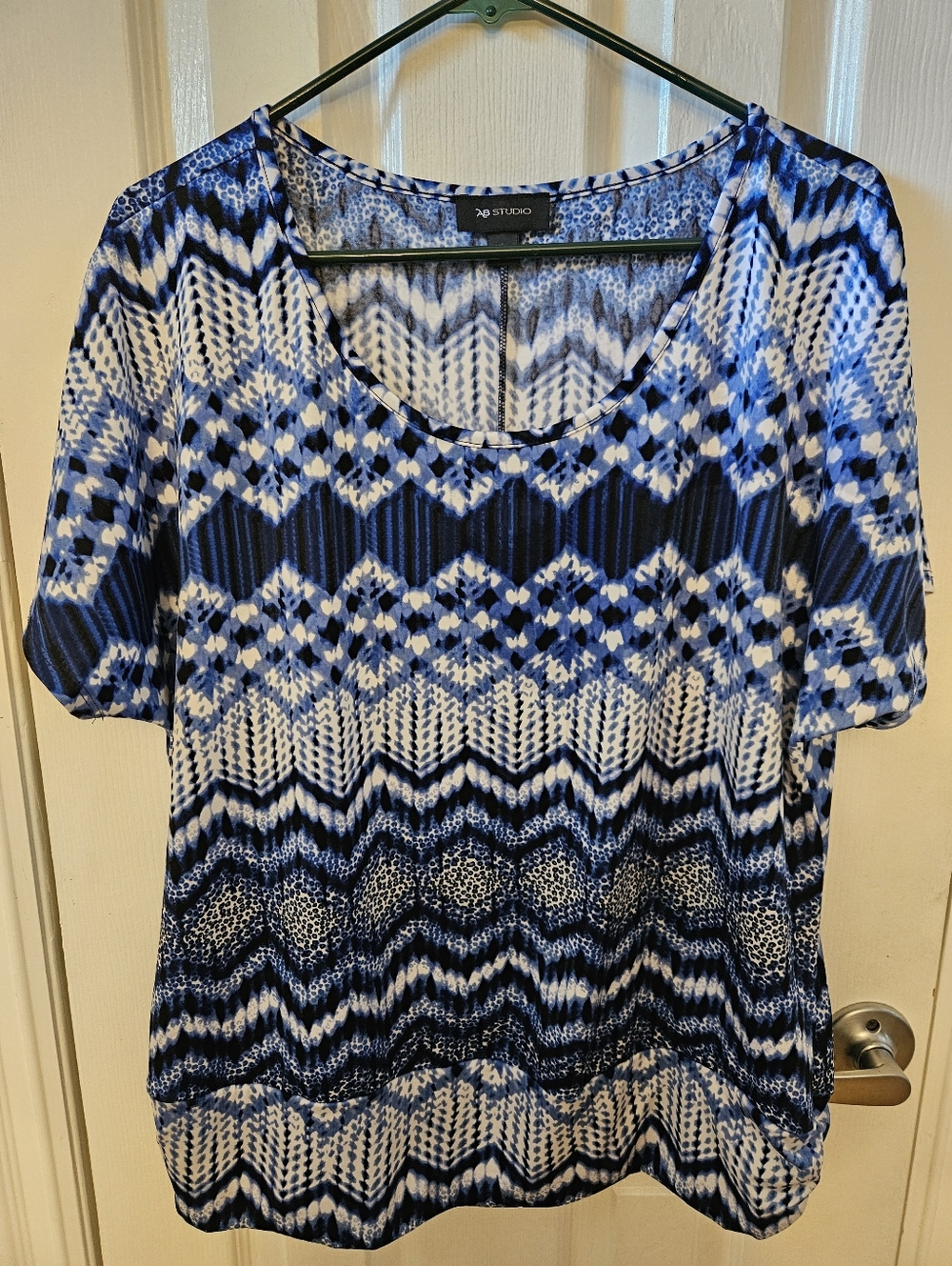 AB Studio L Royal Blue & White Short Sleeve Round Neck Top with Banded Hem